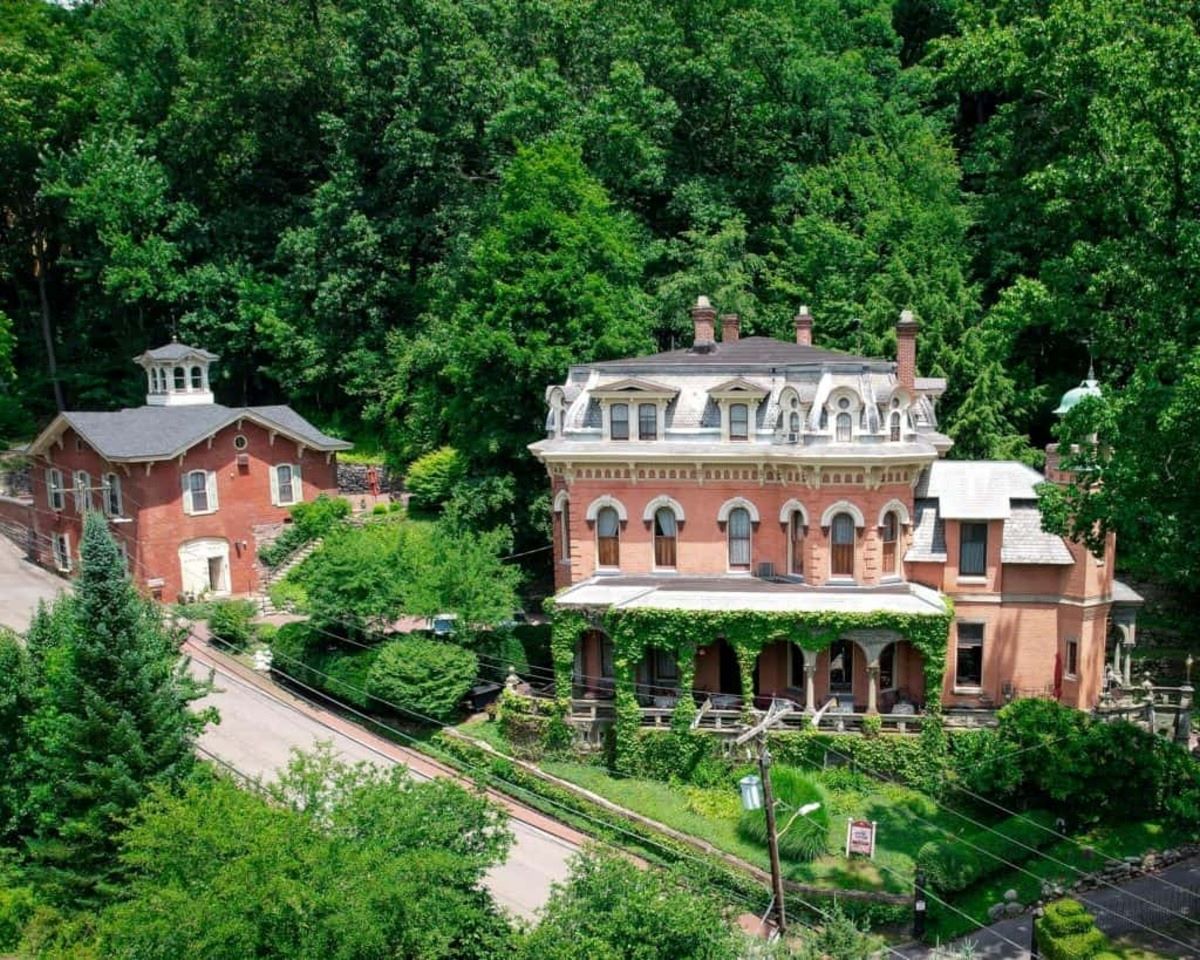 Historic-Charm-And-Adventure-In-Jim-Thorpe historic-charm-and-adventure-in-jim-thorpe