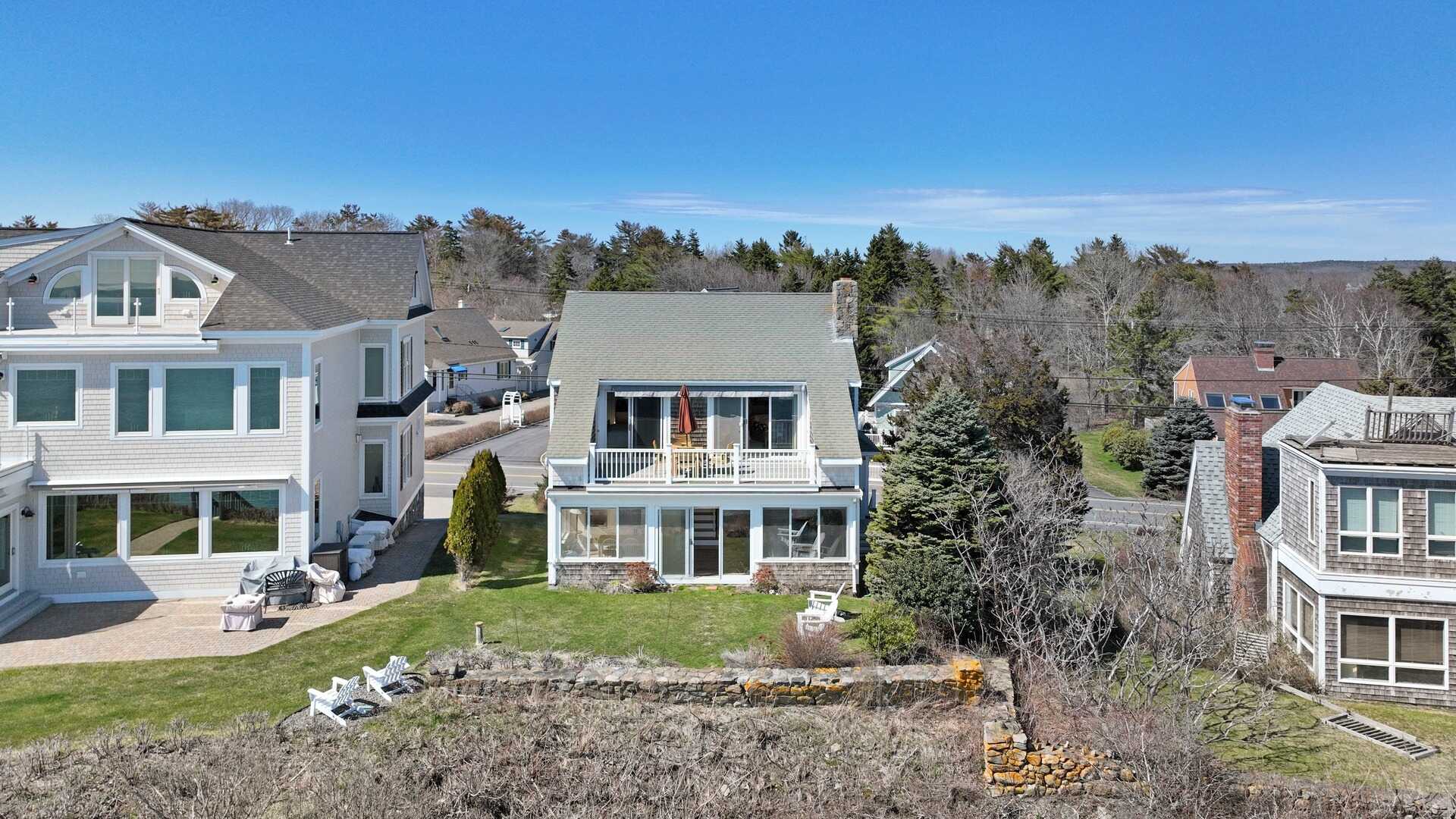 historic-charm-at-fort-andross-mill-marketplace