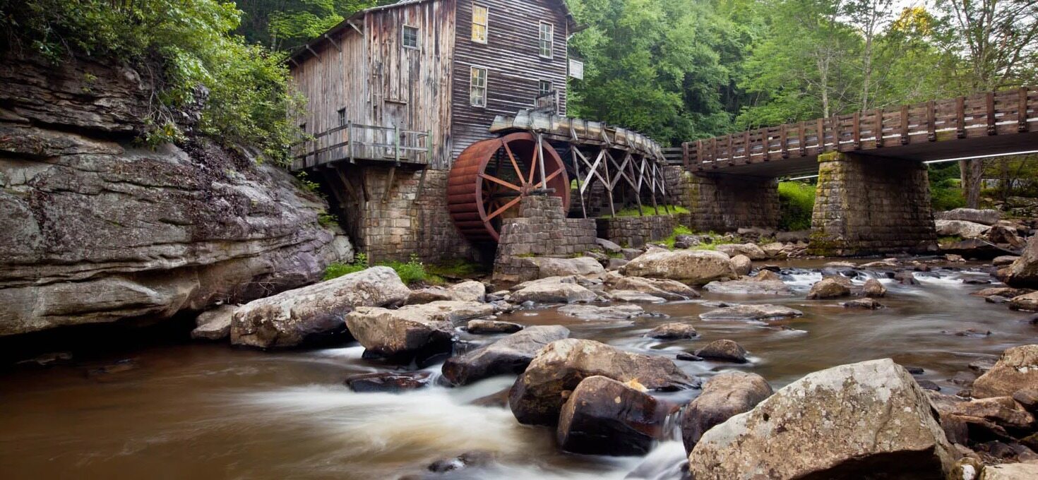 historic-charm-at-working-gristmill-falls-mill