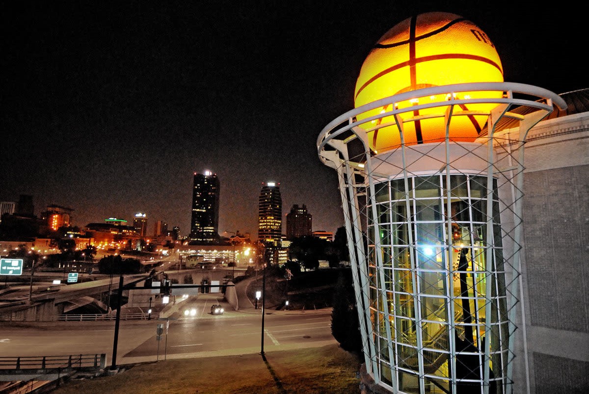 hoops-and-heritage-at-knoxvilles-womens-basketball-hall