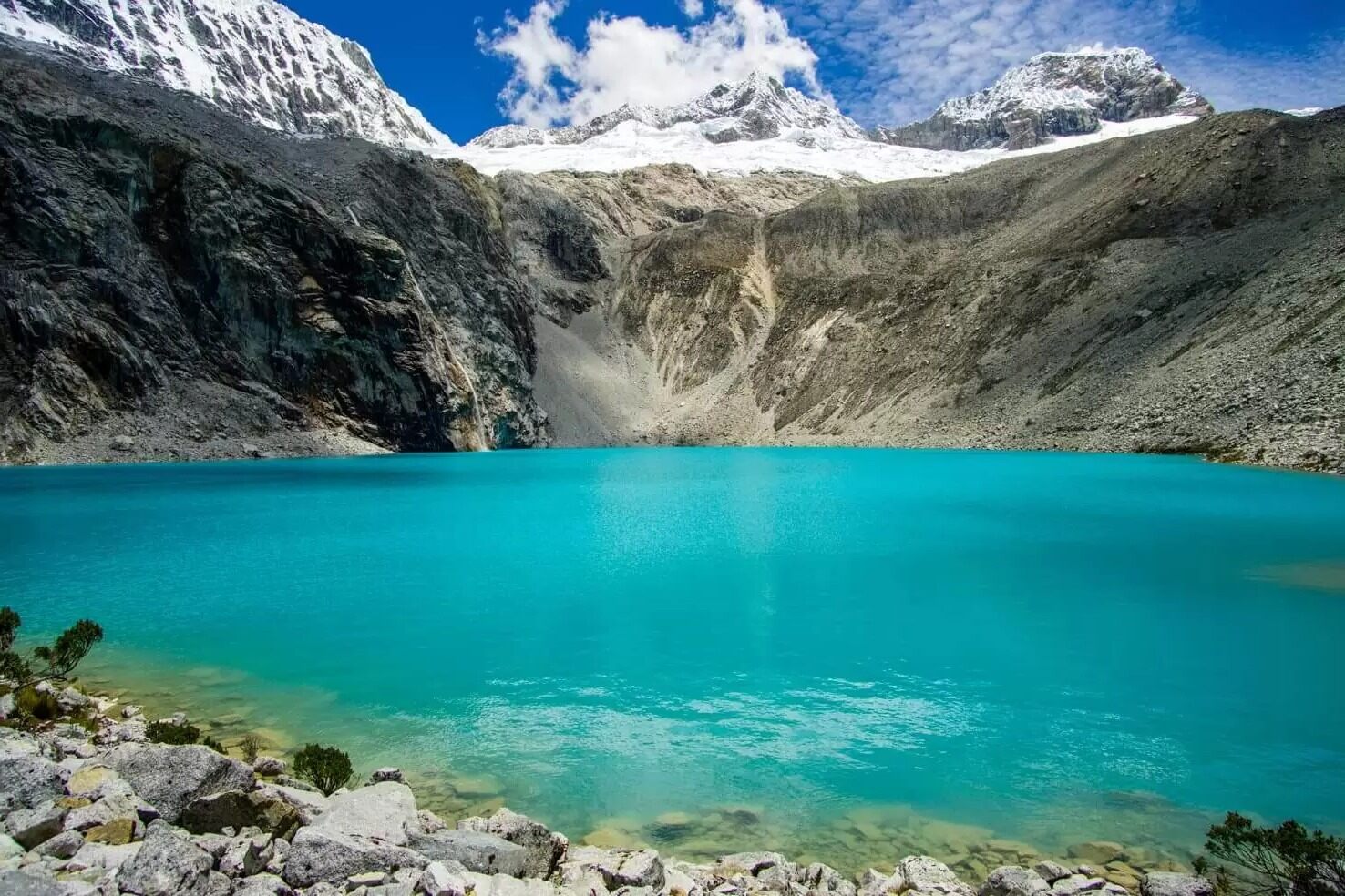 huaraz-laguna-69-a-hidden-turquoise-lake-hike