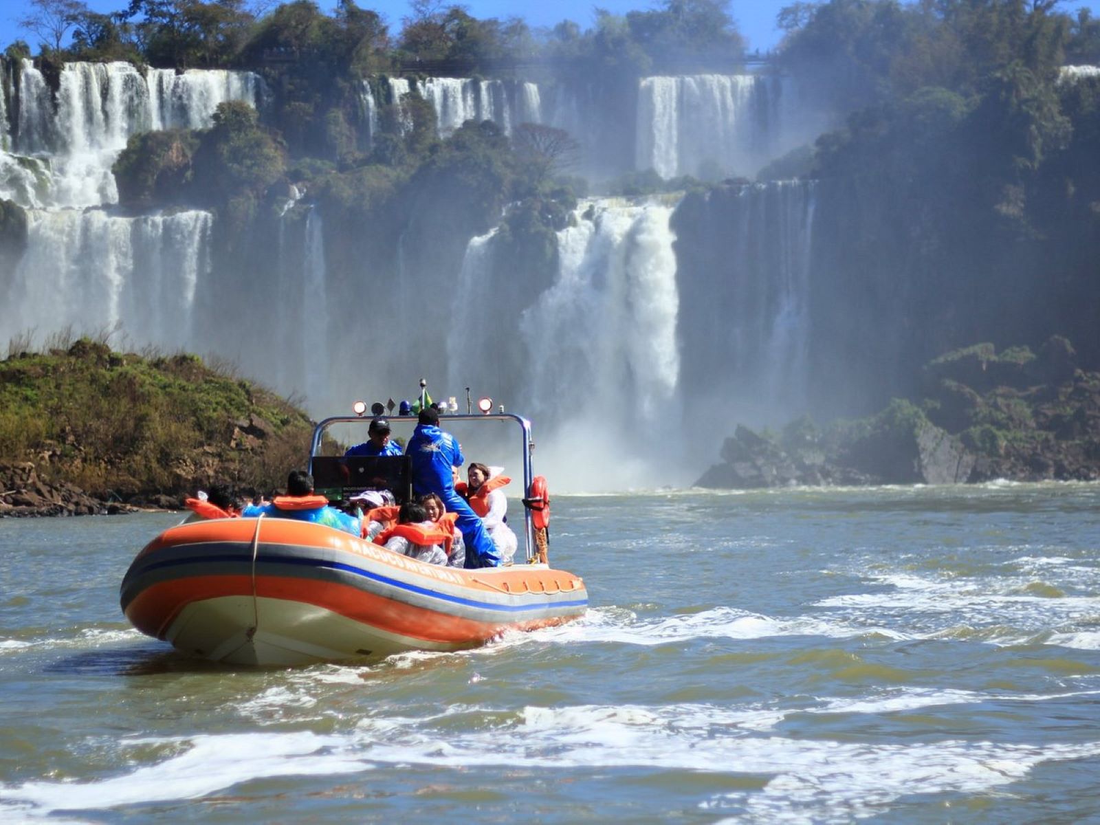 Iguazu-Brazil-Thrilling-Macuco-Safari-Boat-Ride iguazu-brazil-thrilling-macuco-safari-boat-ride