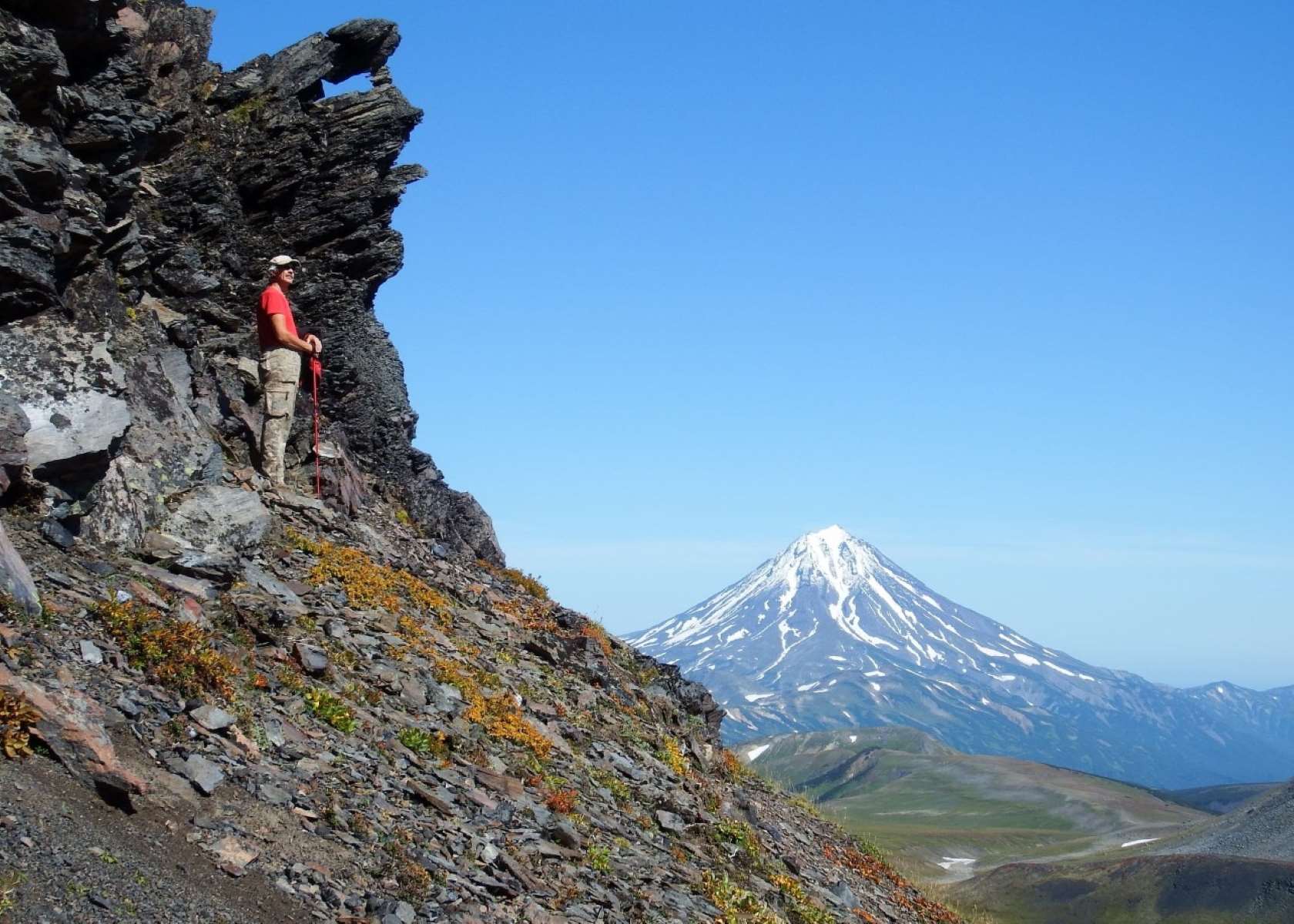 kamchatka-russias-avachinsky-volcano-crater-hike-adventure