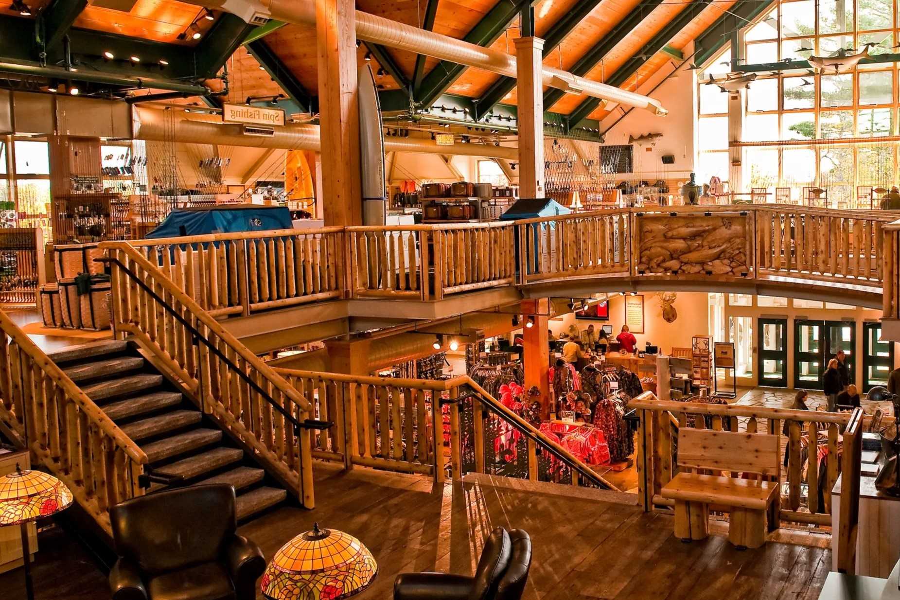 l-l-beans-flagship-store-an-outdoor-enthusiasts-dream