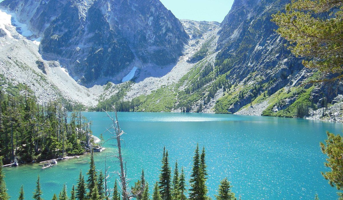 leavenworths-scenic-waterfront-adventure