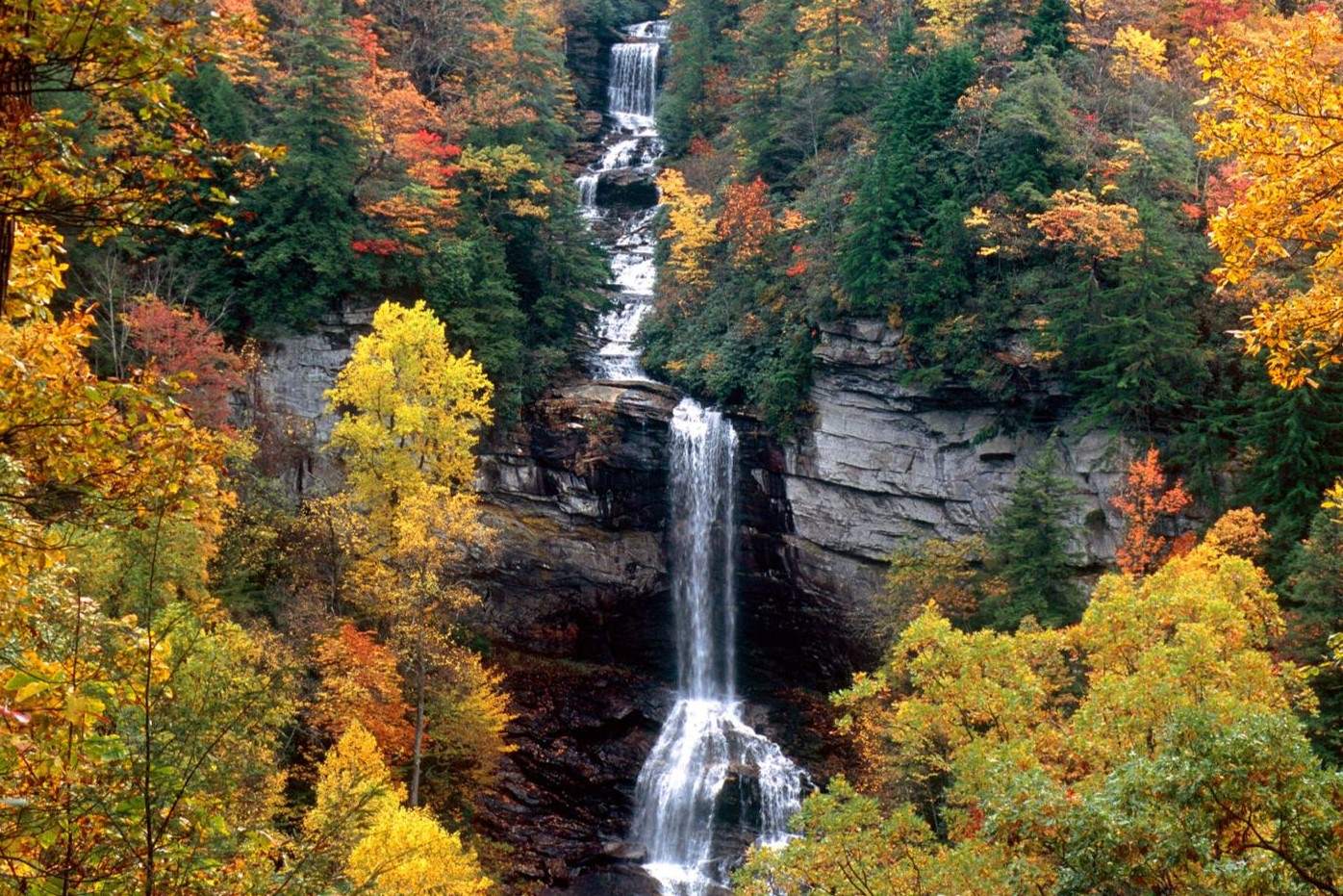 Majestic-Views-At-Raven-Cliff-Falls-In-Caesars-Head-Park majestic-views-at-raven-cliff-falls-in-caesars-head-park