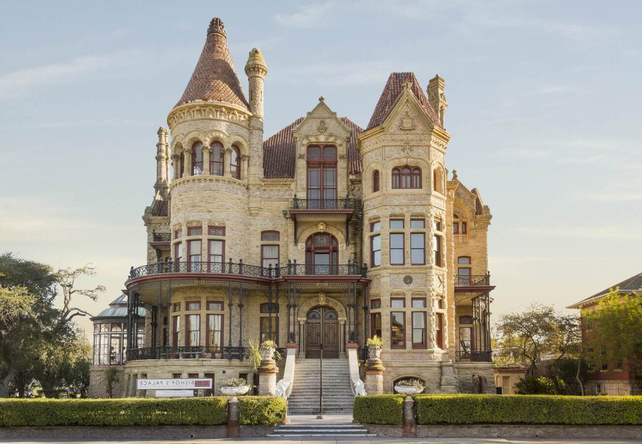 marvel-at-the-majesty-of-galvestons-bishops-palace