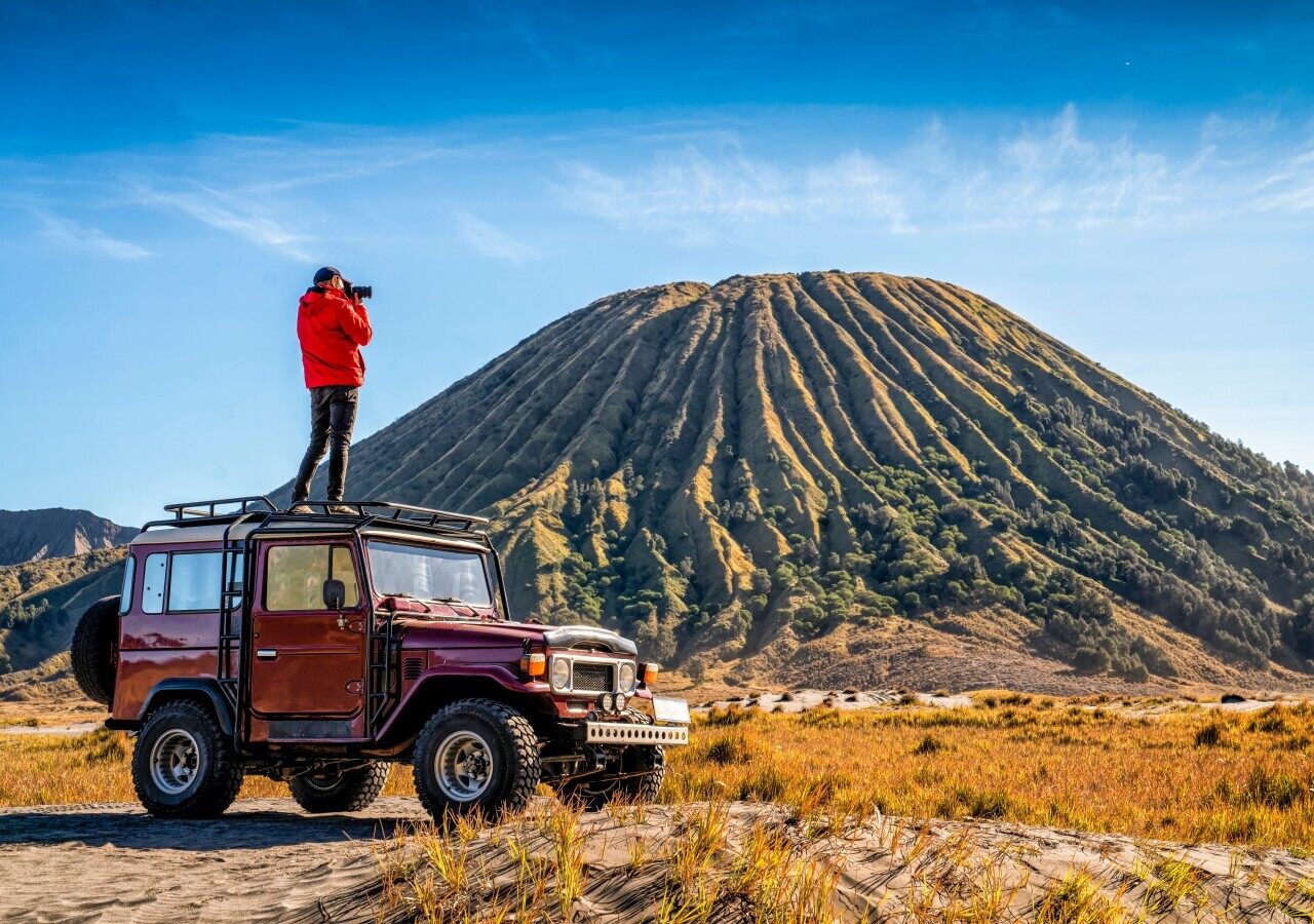 mount-bromo-sunrise-jeep-journey