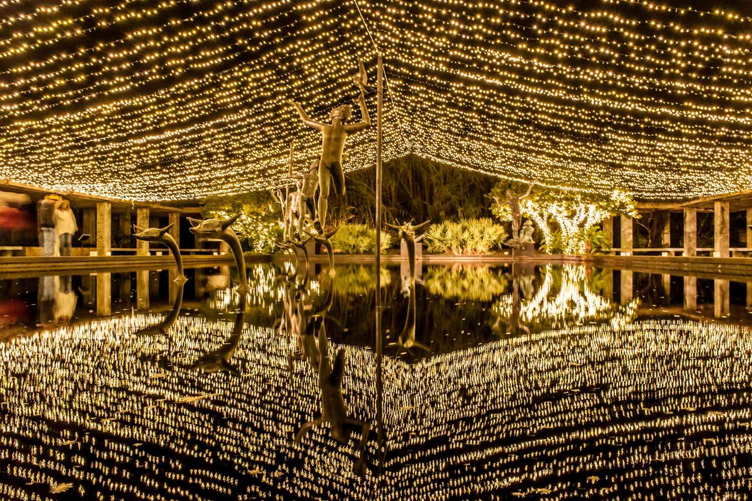 myrtle-beachs-mesmerizing-nights-of-1000-candles