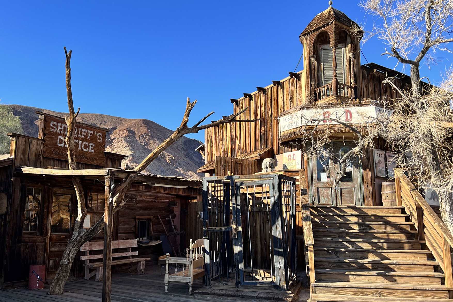Mysteries-Of-California8217s-Deserted-Towns mysteries-of-californias-deserted-towns