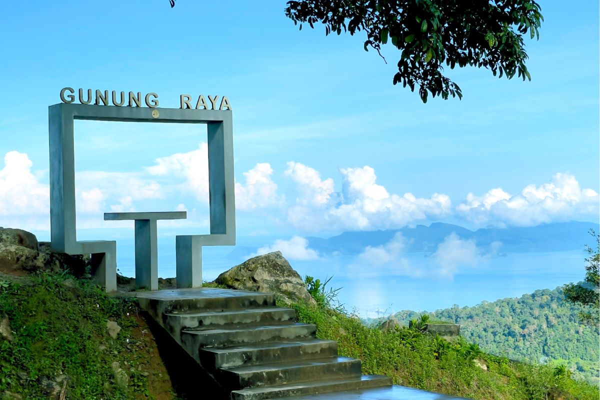 Mysteries-Of-Langkawi8217s-Gunung-Raya-Forest-Trail mysteries-of-langkawis-gunung-raya-forest-trail
