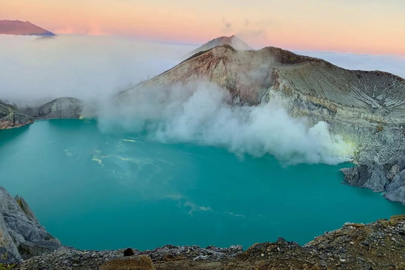 Mysteries-Of-The-Blue-Fire-Crater-Trek-In-Indonesia mysteries-of-the-blue-fire-crater-trek-in-indonesia
