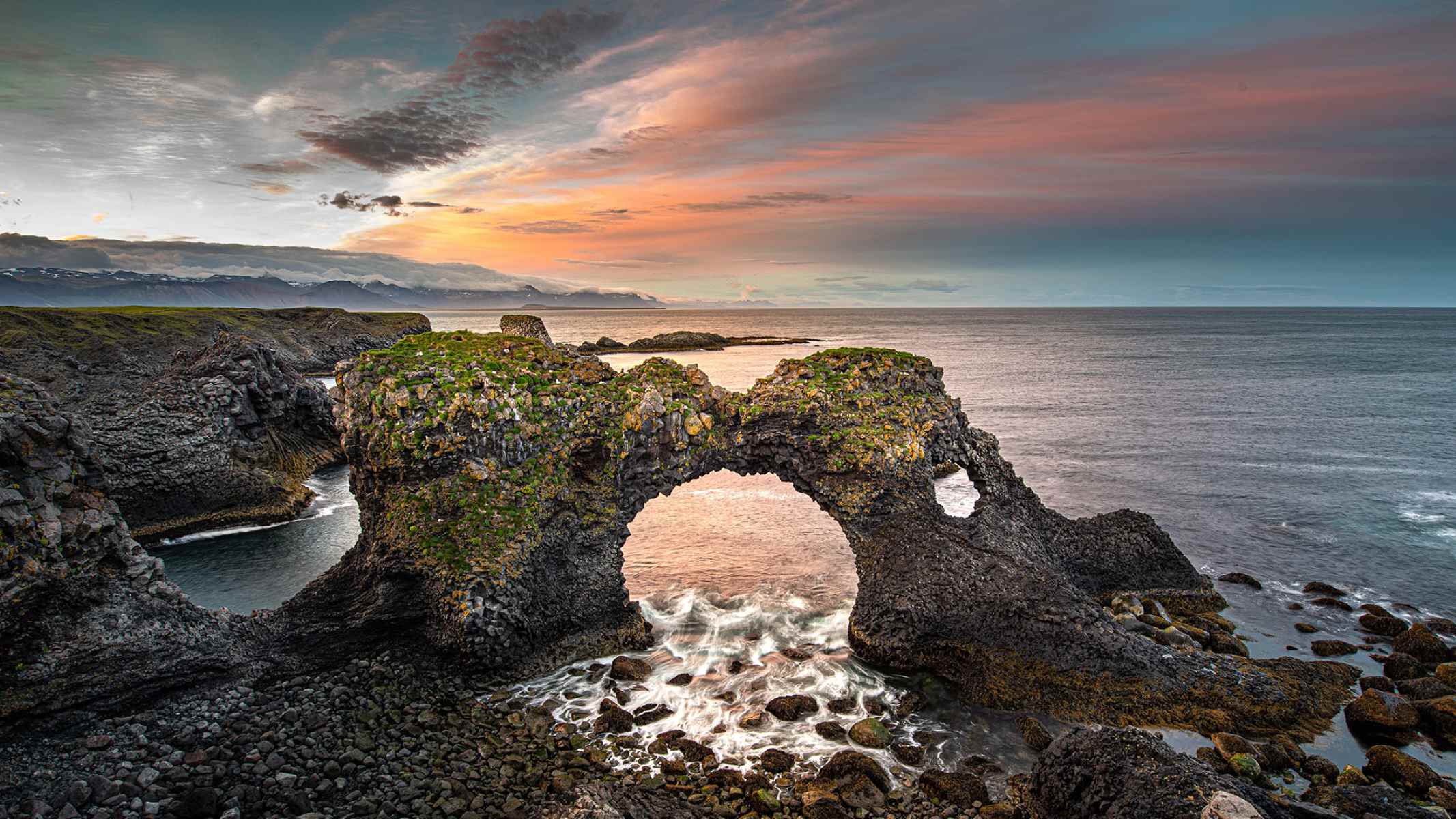 mystery-of-gatklettur-arch-rock