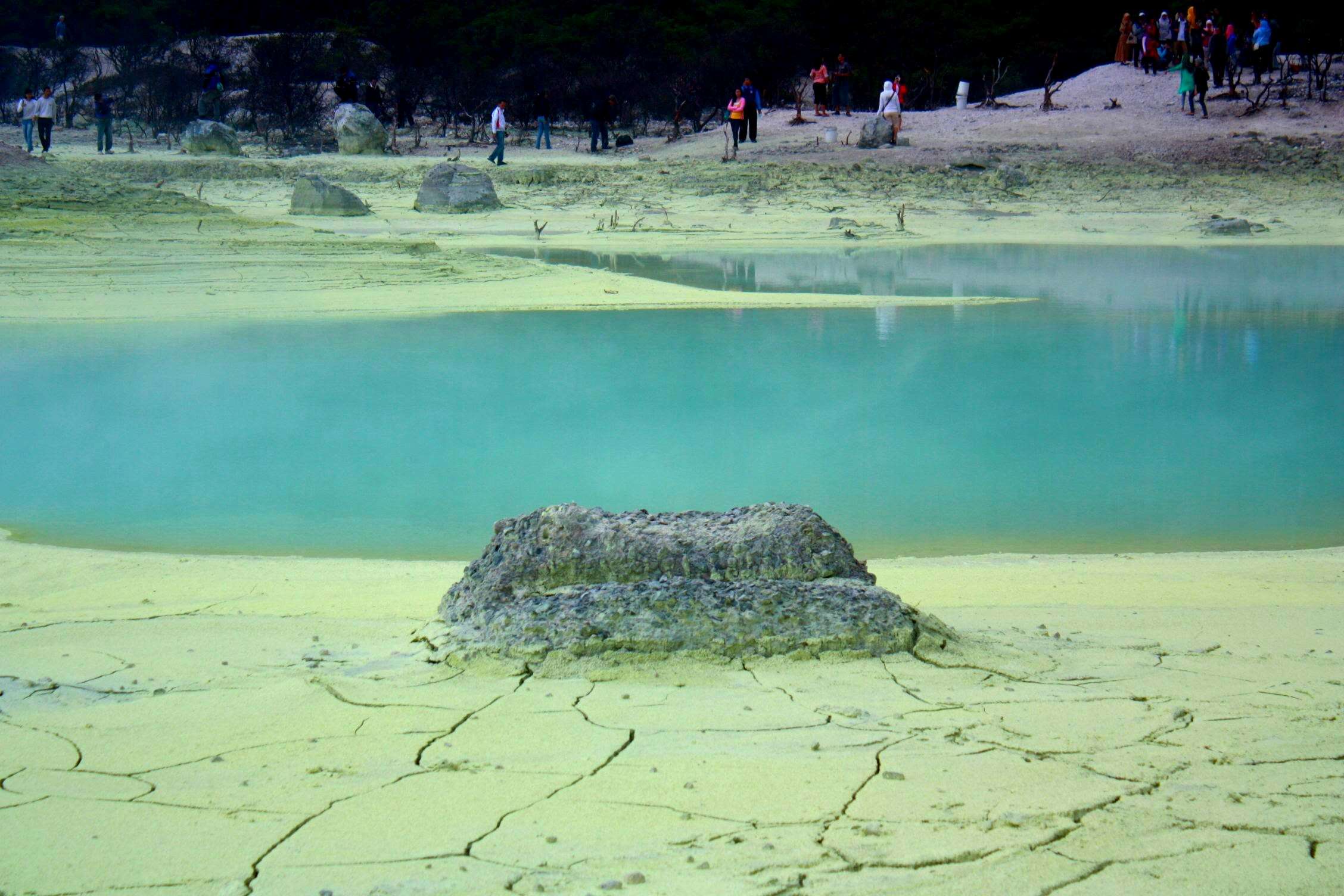 Mystery-Of-Kawah-Putih-Sulfur-Lake mystery-of-kawah-putih-sulfur-lake