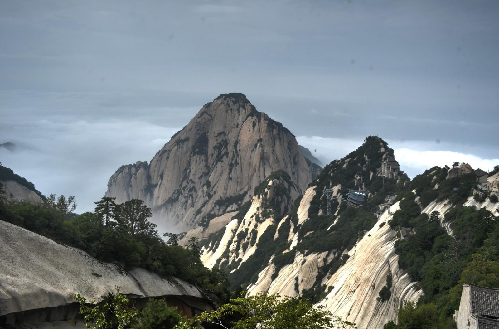 Mystery-Of-Mount-Huashan8217s-South-Peak-Temple mystery-of-mount-huashans-south-peak-temple