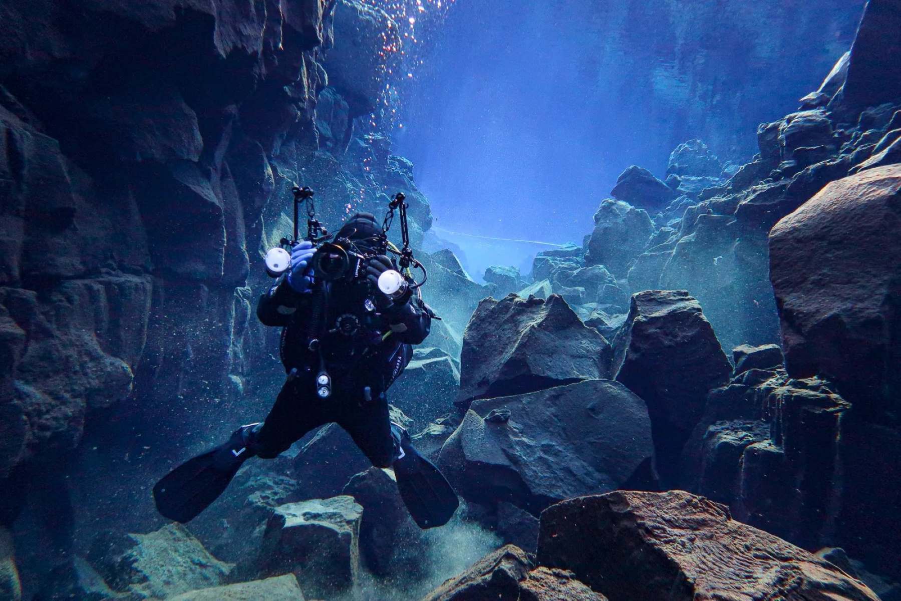 Mystery-Of-Submarine-Canyon-Heads-Off-The-Continental-Shelf mystery-of-submarine-canyon-heads-off-the-continental-shelf