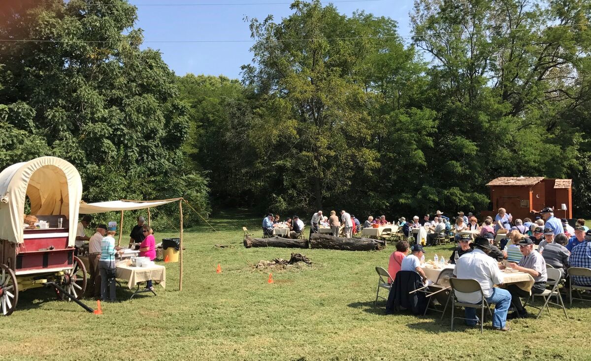 pioneer-adventures-at-oregon-trail-interpretive-center