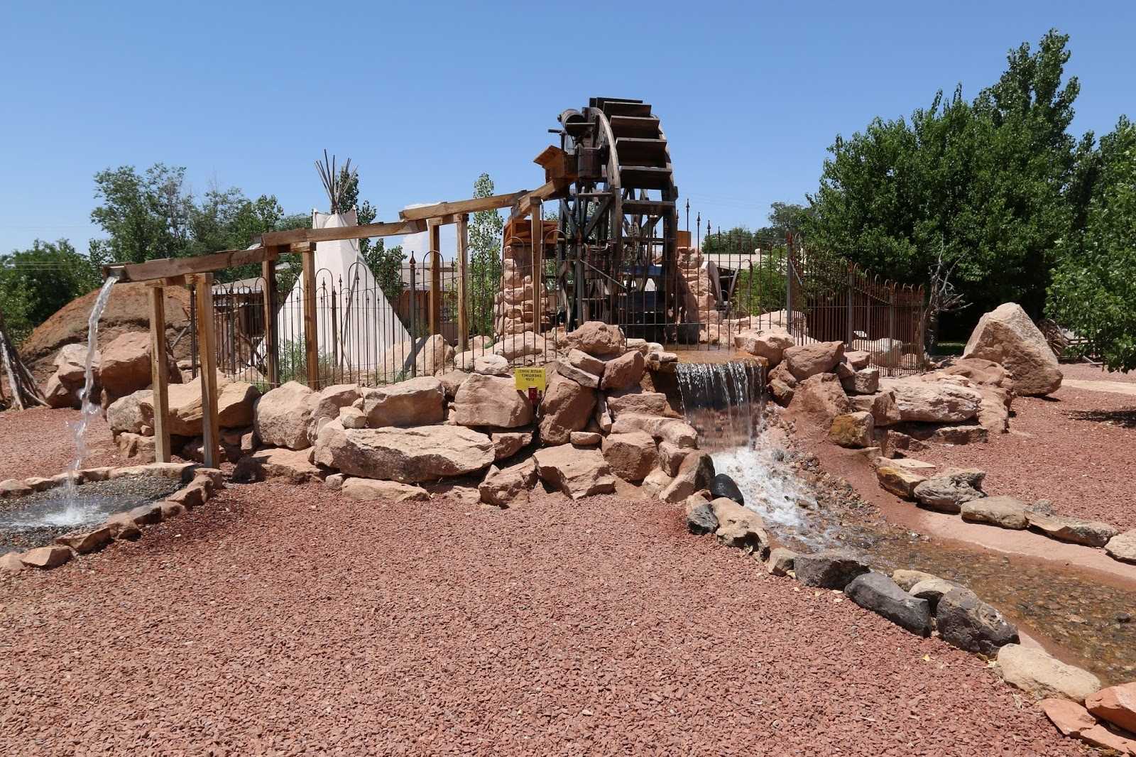 pioneer-adventures-await-at-bluff-fort-historic-site