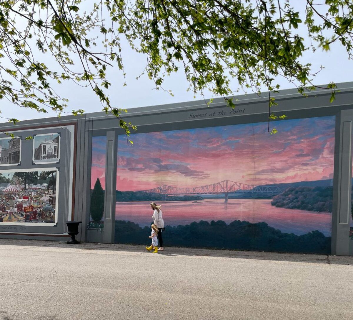 portsmouths-stunning-floodwall-artistry