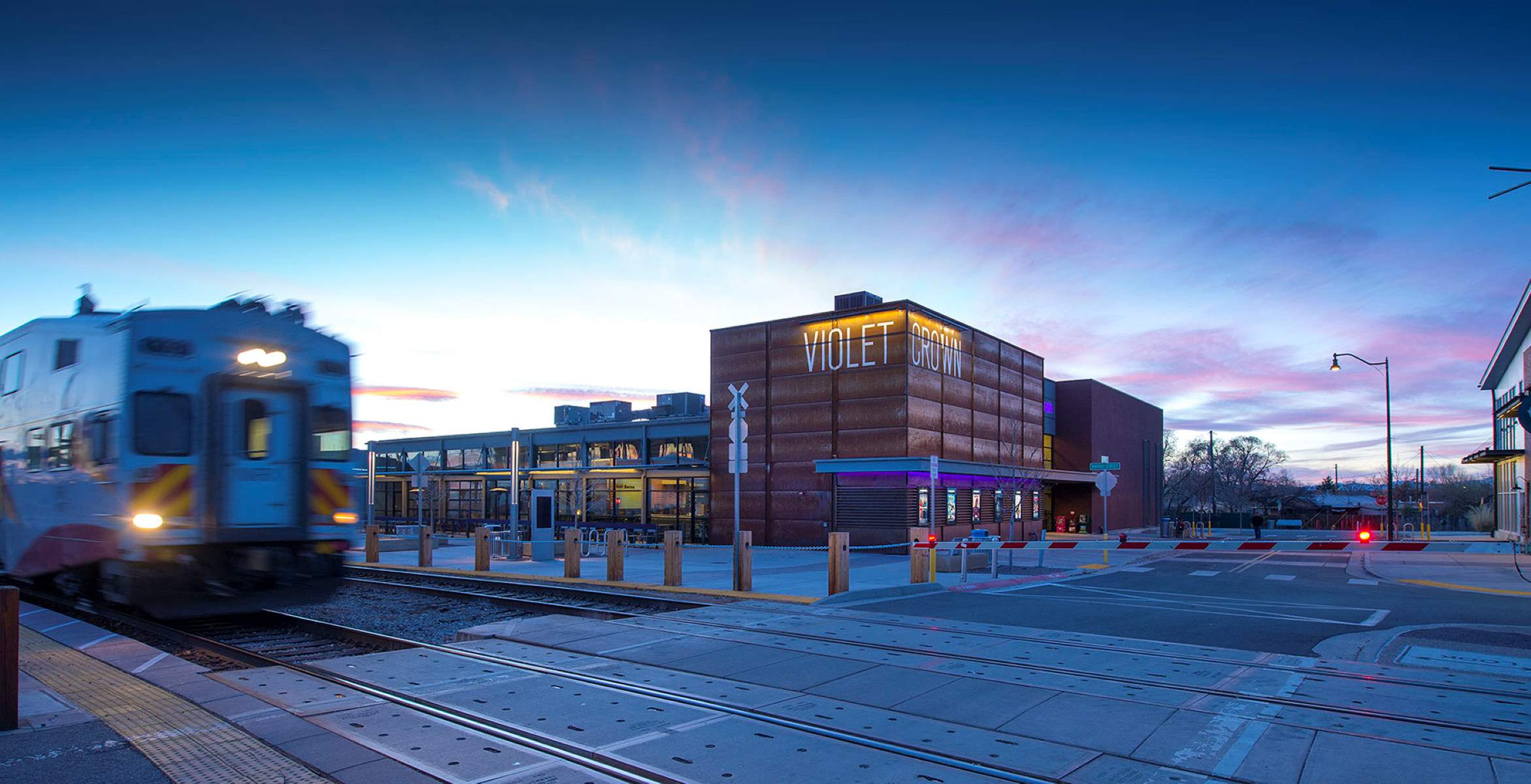 santa-fes-enchanting-violet-crown-cinema-experience