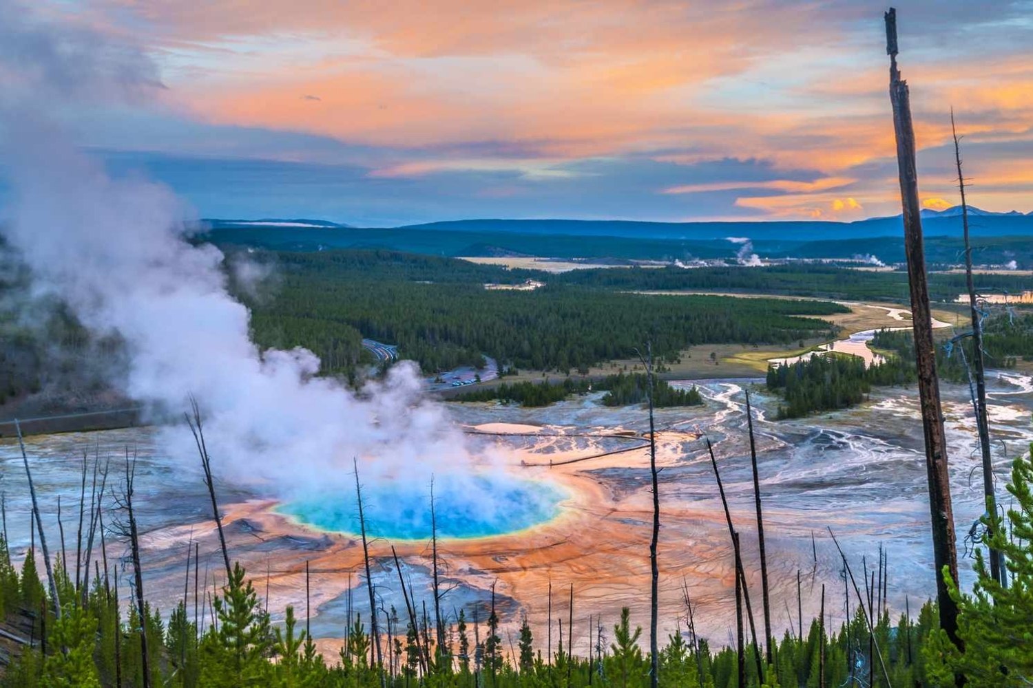 secret-geysers-in-yellowstones-wilderness