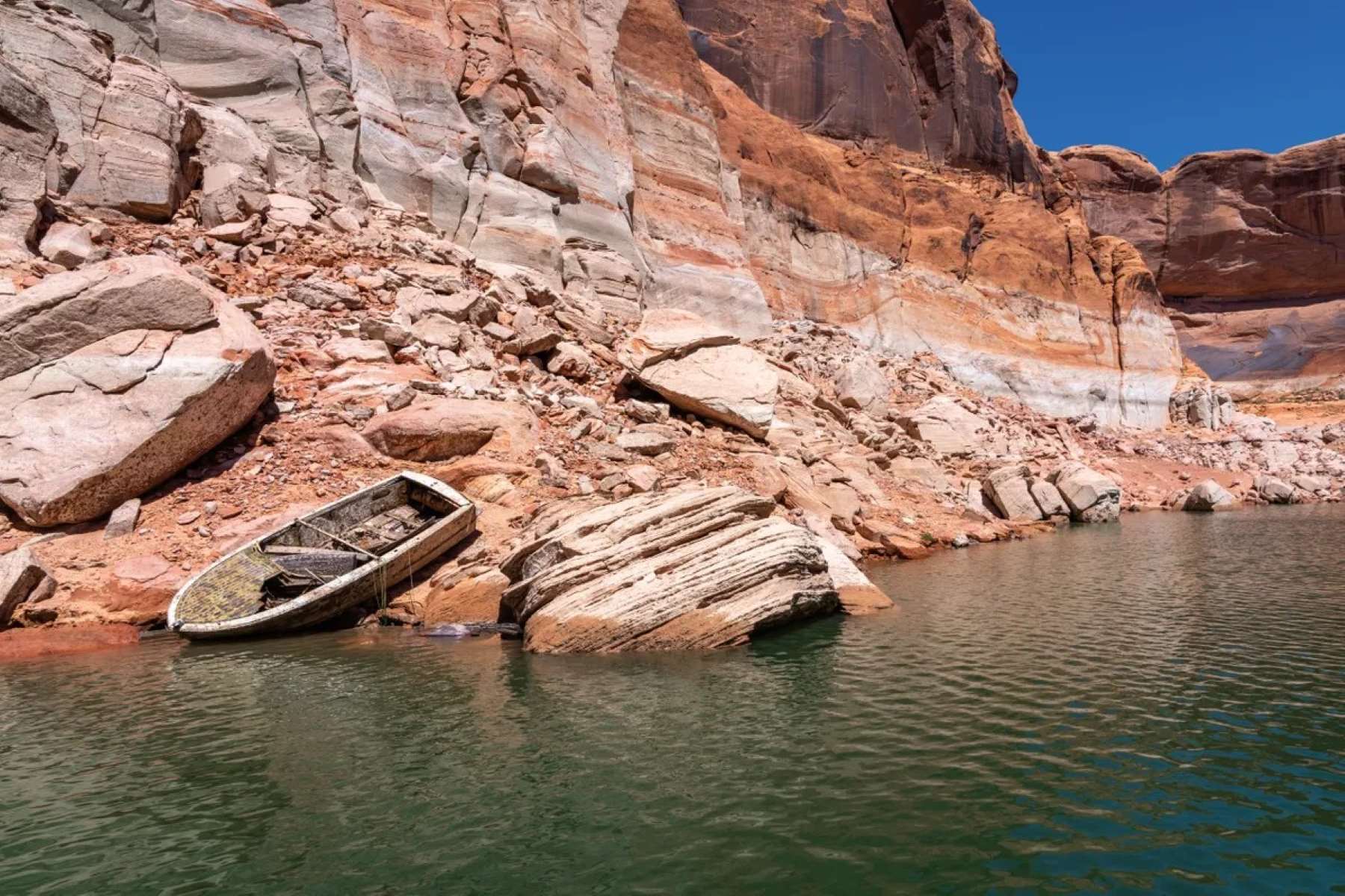 secret-organ-pipe-formations-in-slot-canyons-revealed