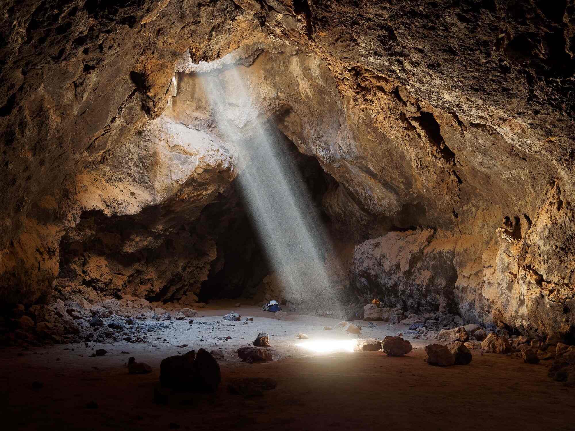 secrets-of-el-malpais-lava-tubes