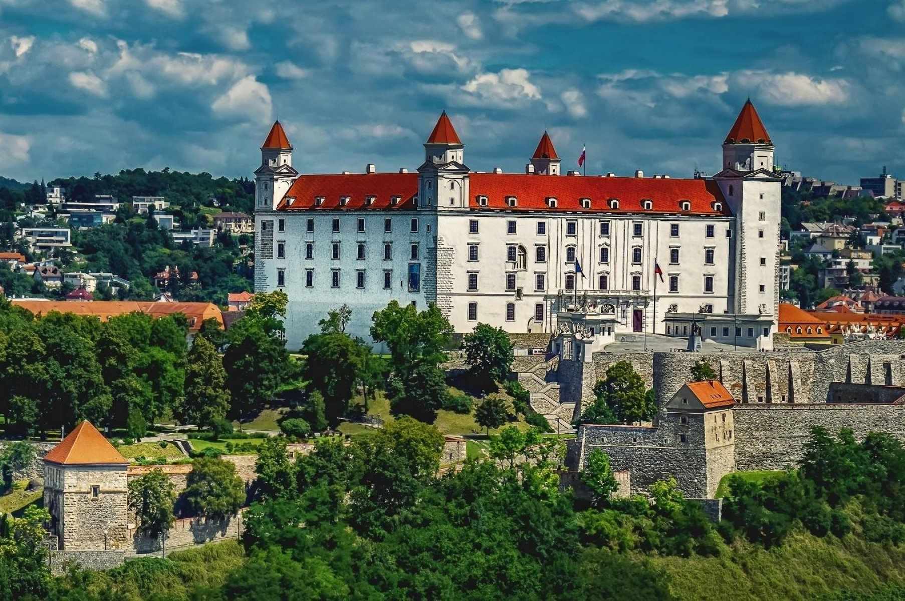 secrets-of-the-bratislava-castle-hill-hike