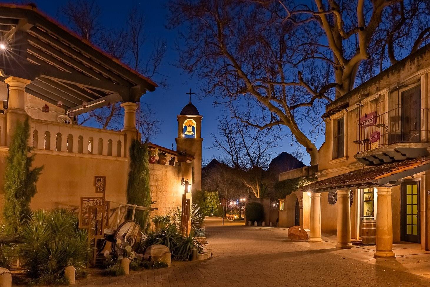sedonas-tlaquepaque-arts-village-a-mexican-gem