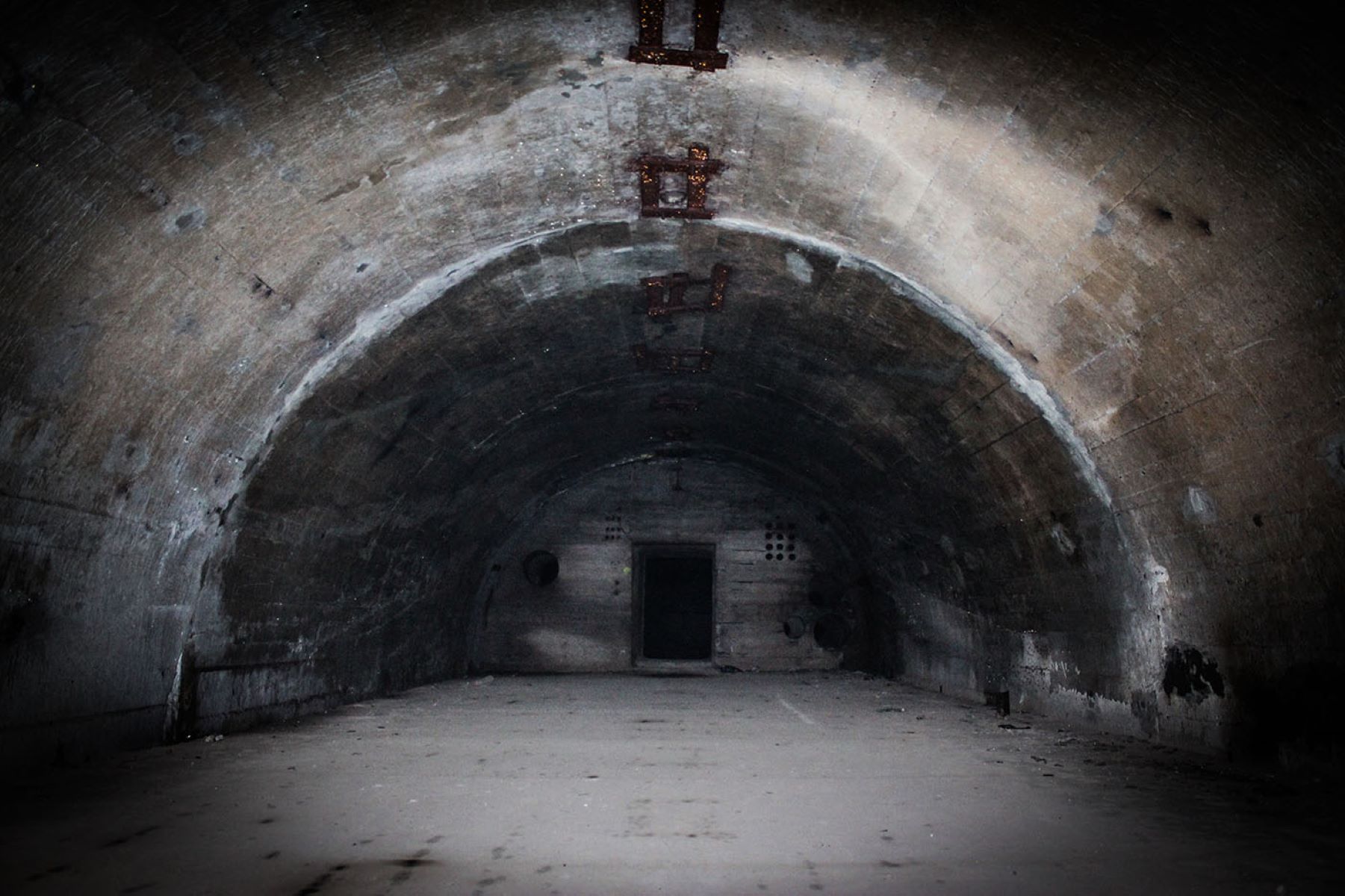 Shadows-Of-The-Submariners-Secret-Cold-War-Bunkers shadows-of-the-submariners-secret-cold-war-bunkers