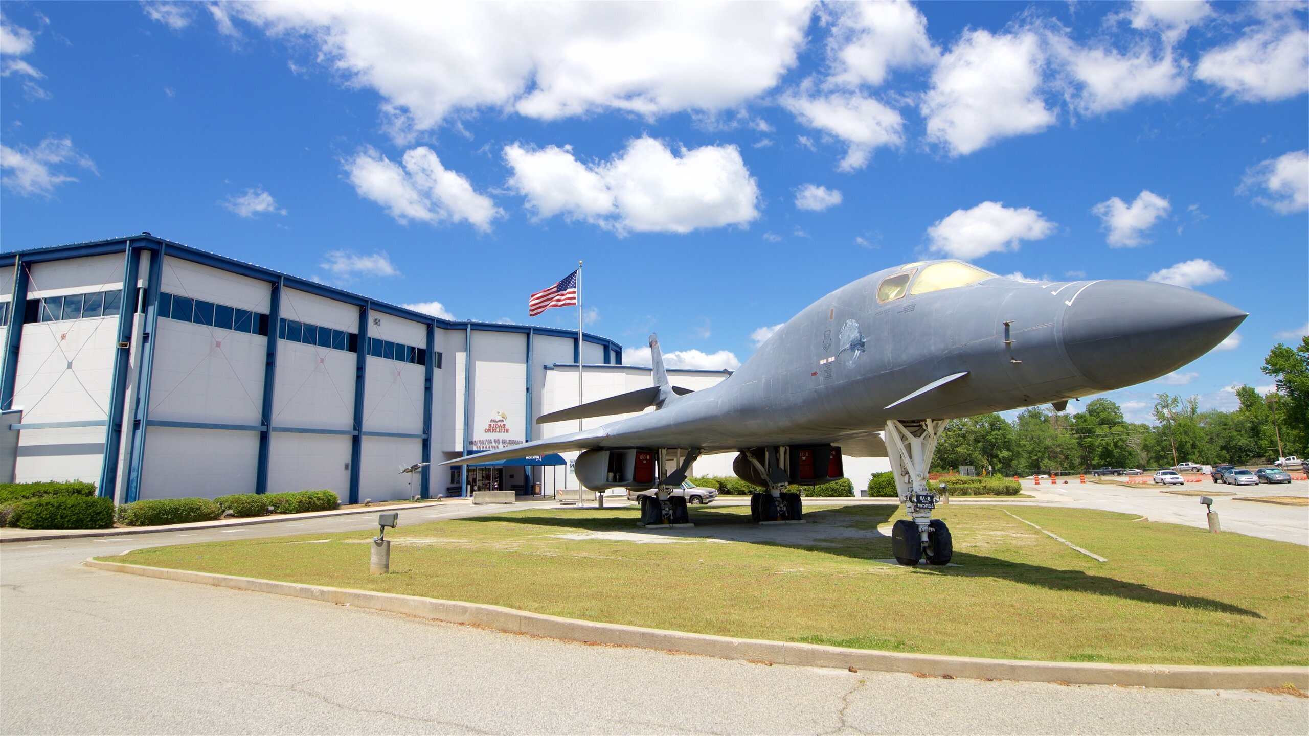 soar-through-history-at-georgias-museum-of-aviation