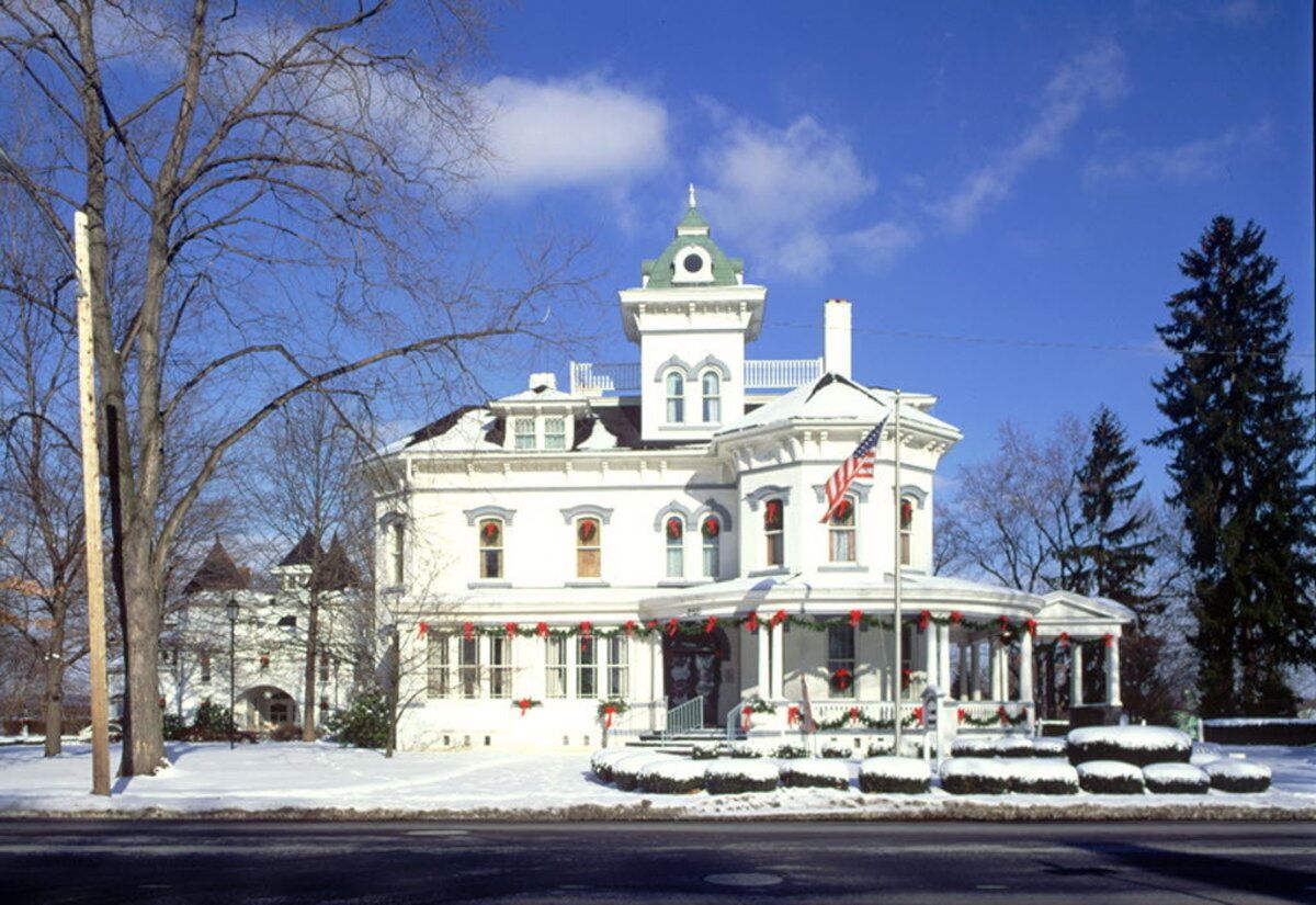 Step-Back-In-Time-At-Dover8217s-J.E.-Reeves-Victorian-Gem step-back-in-time-at-dovers-j-e-reeves-victorian-gem