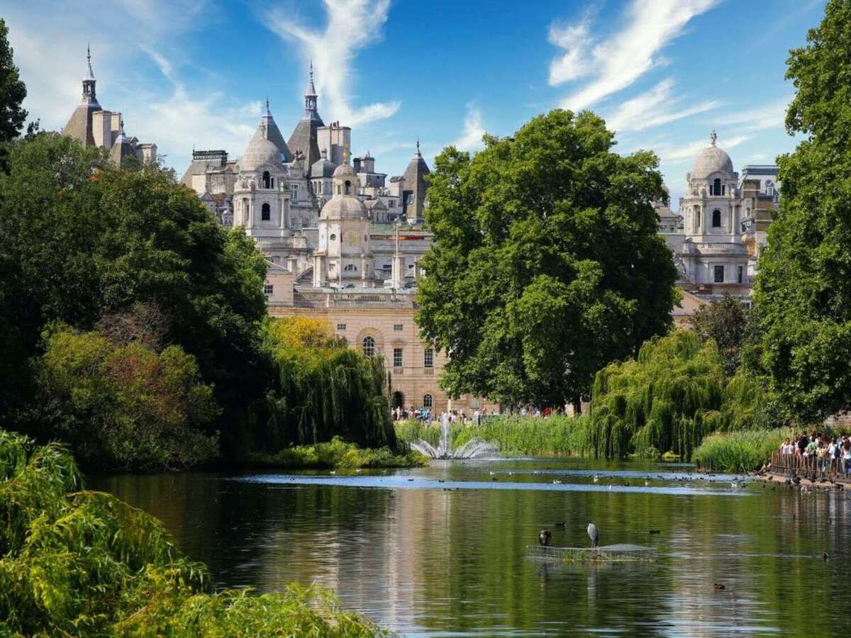 step-back-in-time-at-historic-london-town-gardens