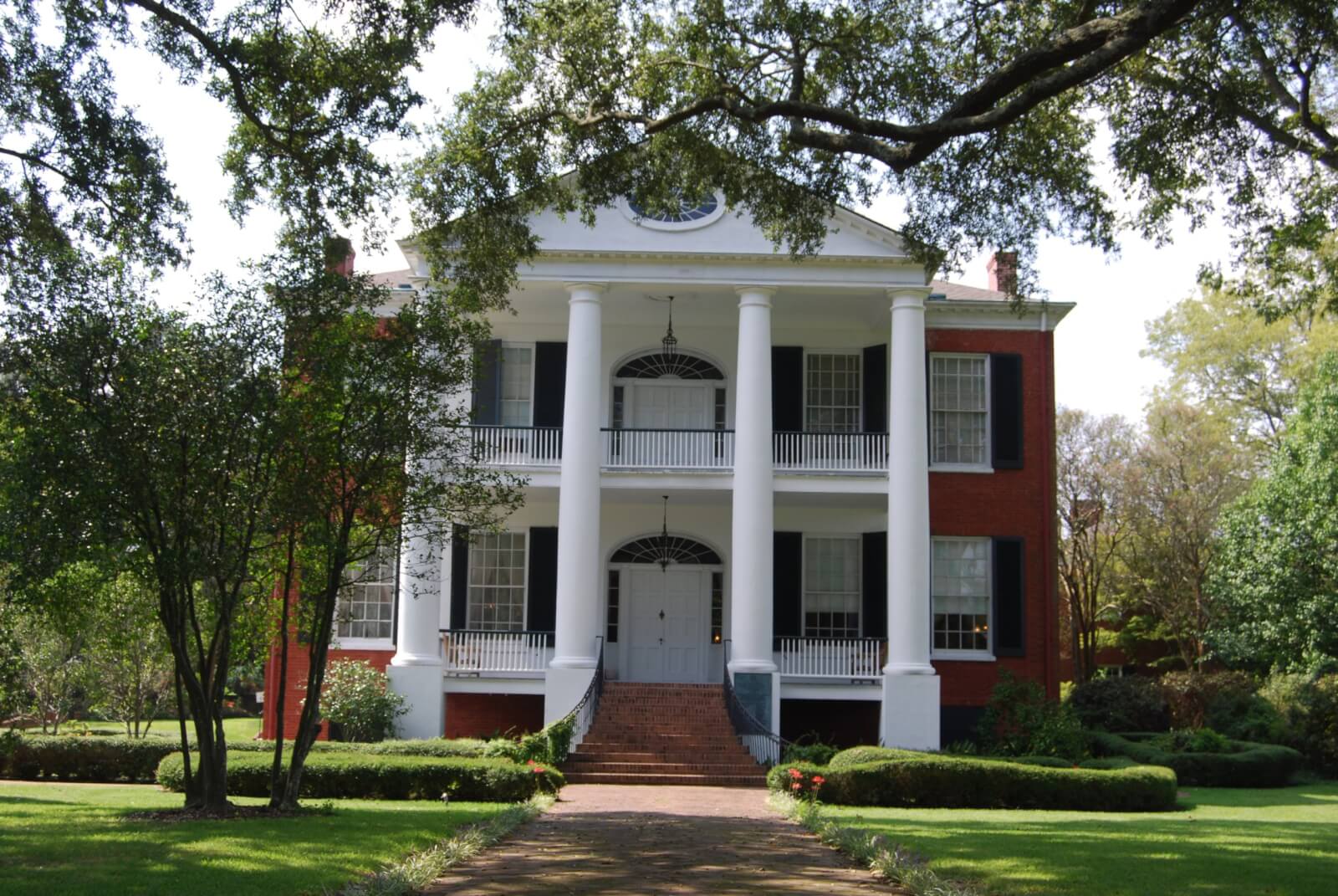 Step-Back-In-Time-At-Natchez8217s-Rosalie-Mansion step-back-in-time-at-natchezs-rosalie-mansion