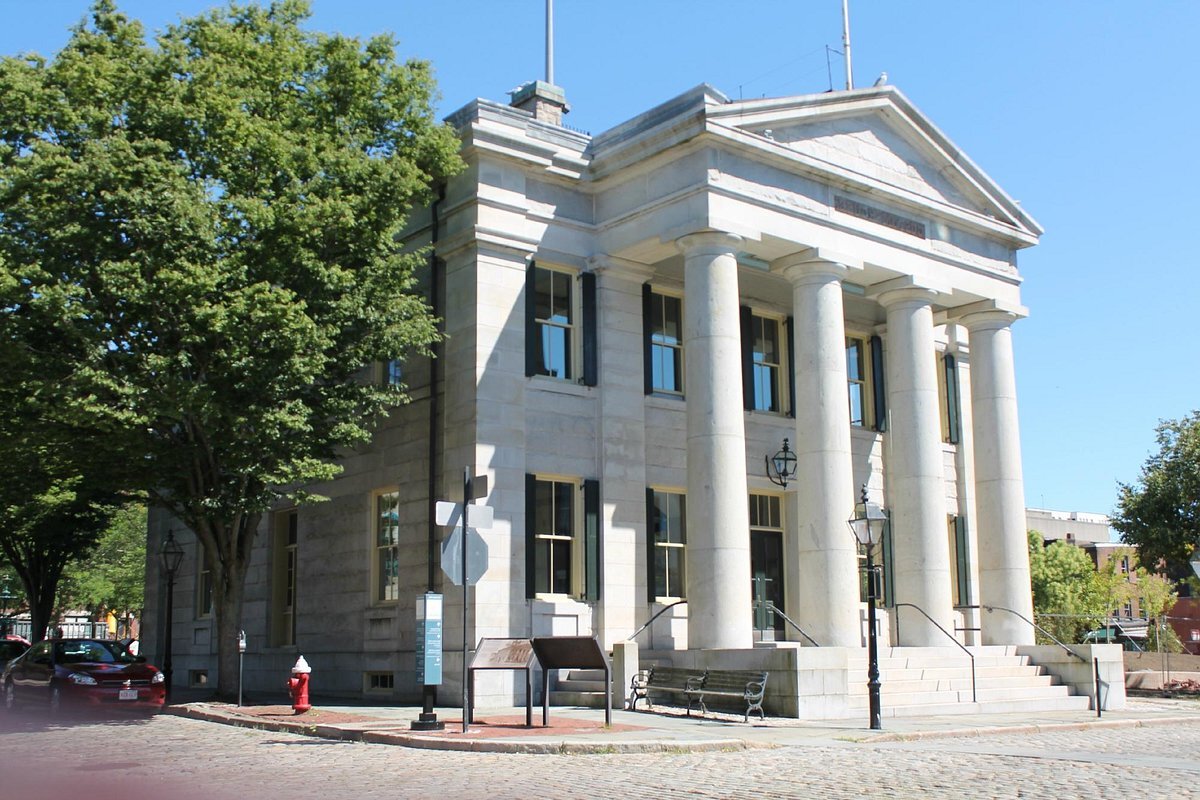 step-back-in-time-at-new-bedfords-historic-gem