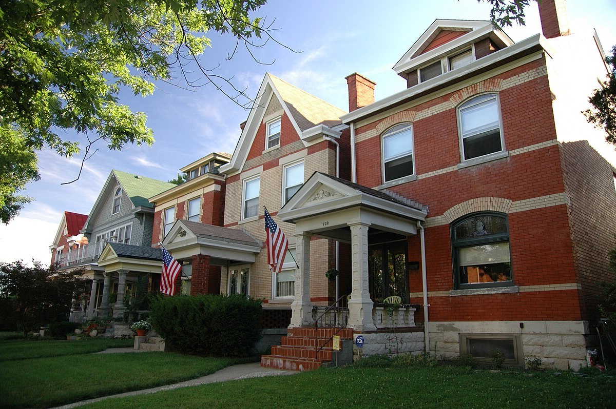 Step-Back-In-Time-At-Newport8217s-East-Row step-back-in-time-at-newports-east-row