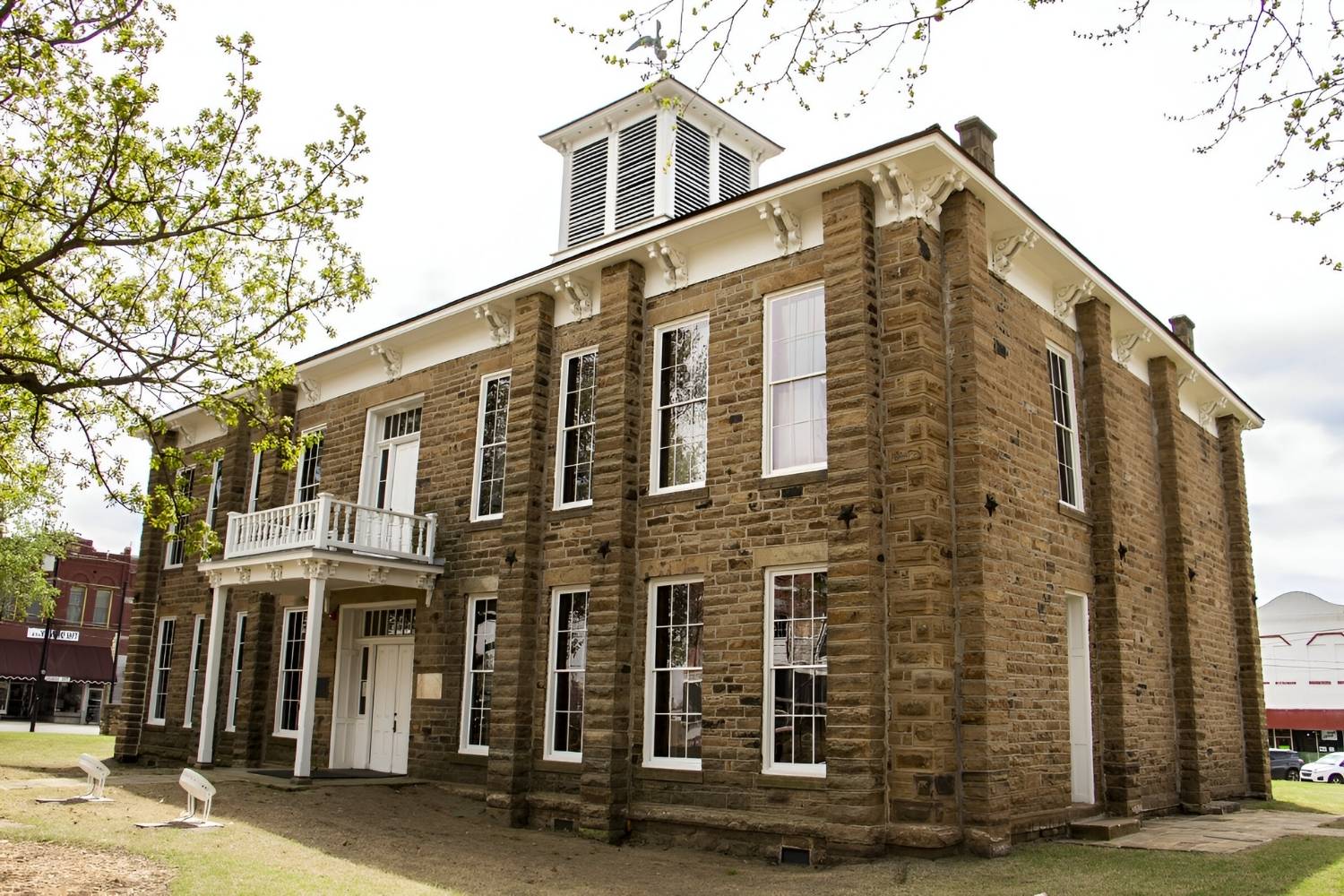 step-back-in-time-at-okmulgees-creek-council-house-museum