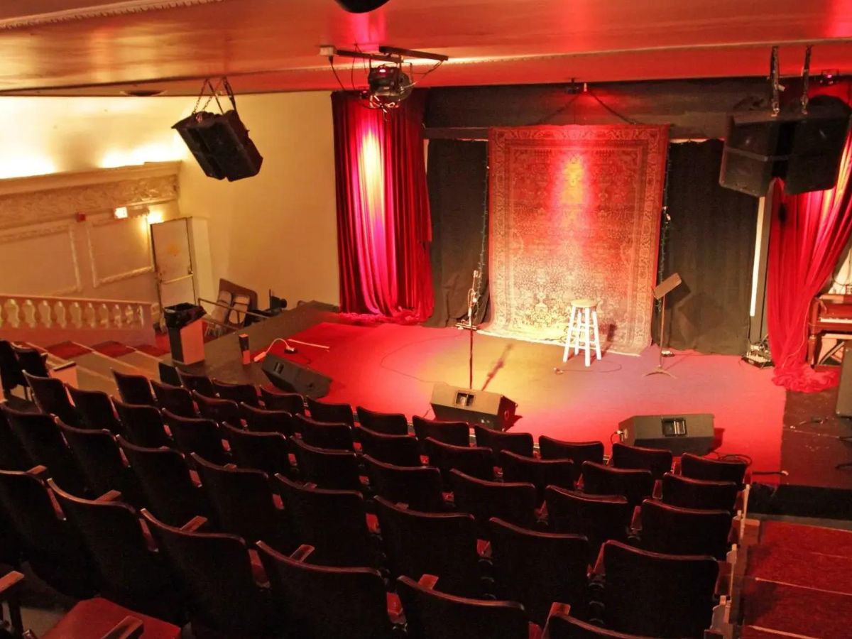 Step-Back-In-Time-At-Providence8217s-Iconic-Theater step-back-in-time-at-providences-iconic-theater