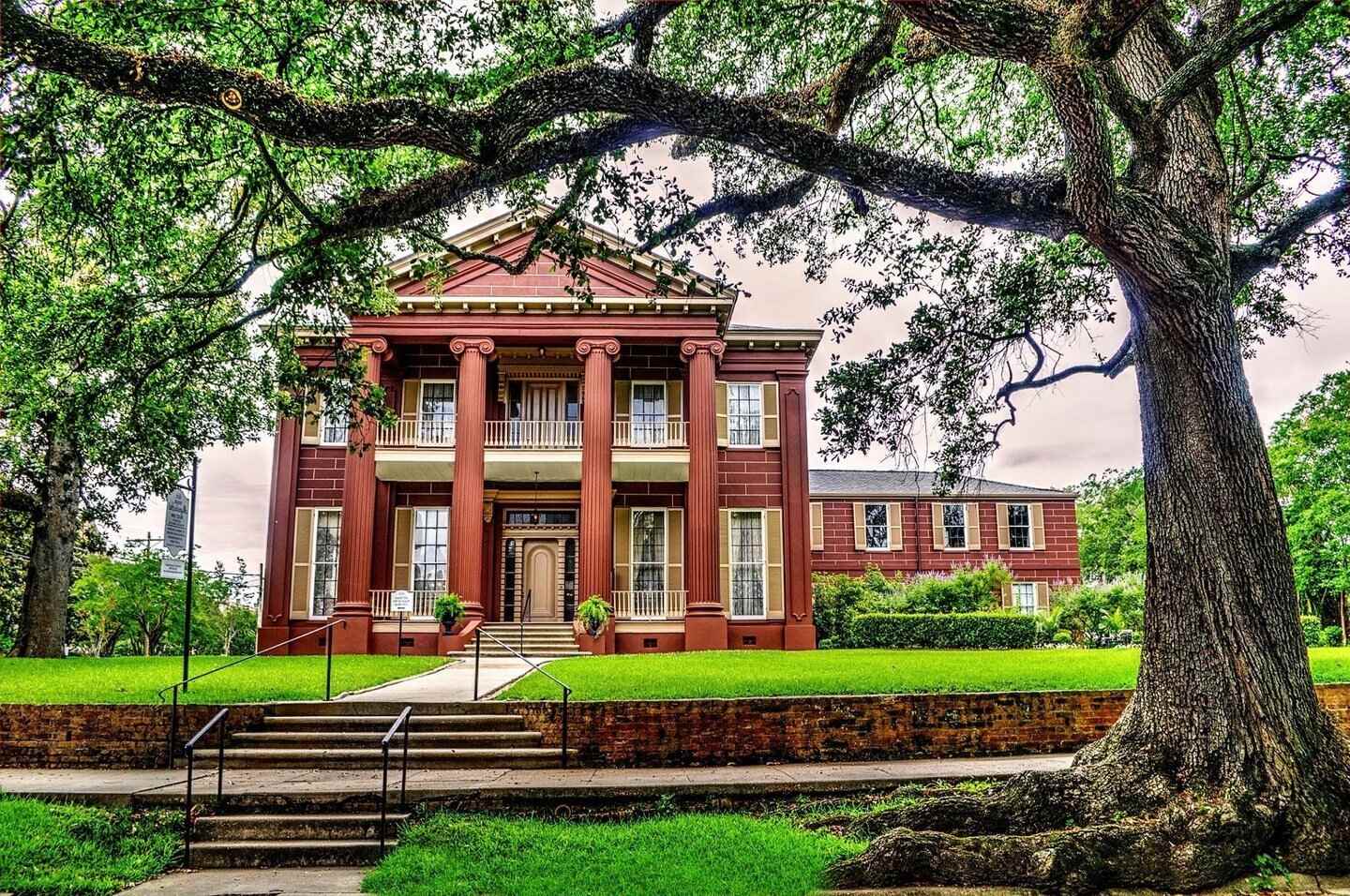 Step-Back-In-Time-With-Natchez-Pilgrimage-Tours step-back-in-time-with-natchez-pilgrimage-tours