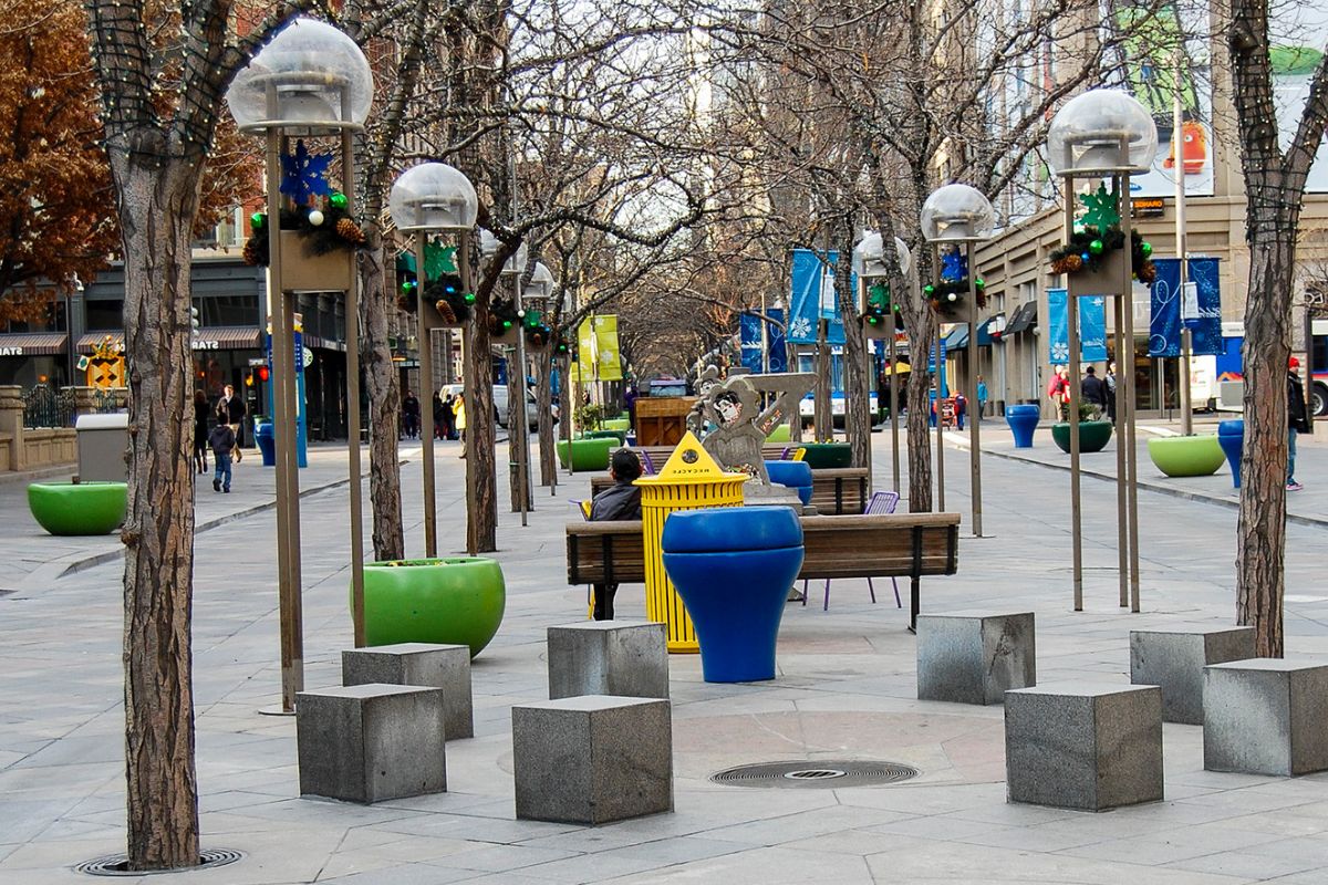Stroll-Through-Denver8217s-Vibrant-16th-Street-Mall stroll-through-denvers-vibrant-16th-street-mall