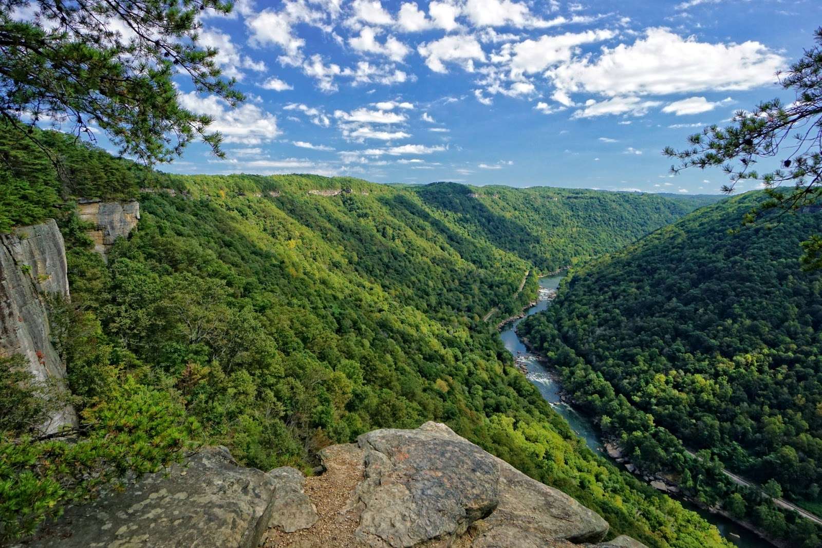 Thrilling-Hikes-At-New-River-Gorge8217s-Endless-Wall-Trail thrilling-hikes-at-new-river-gorges-endless-wall-trail