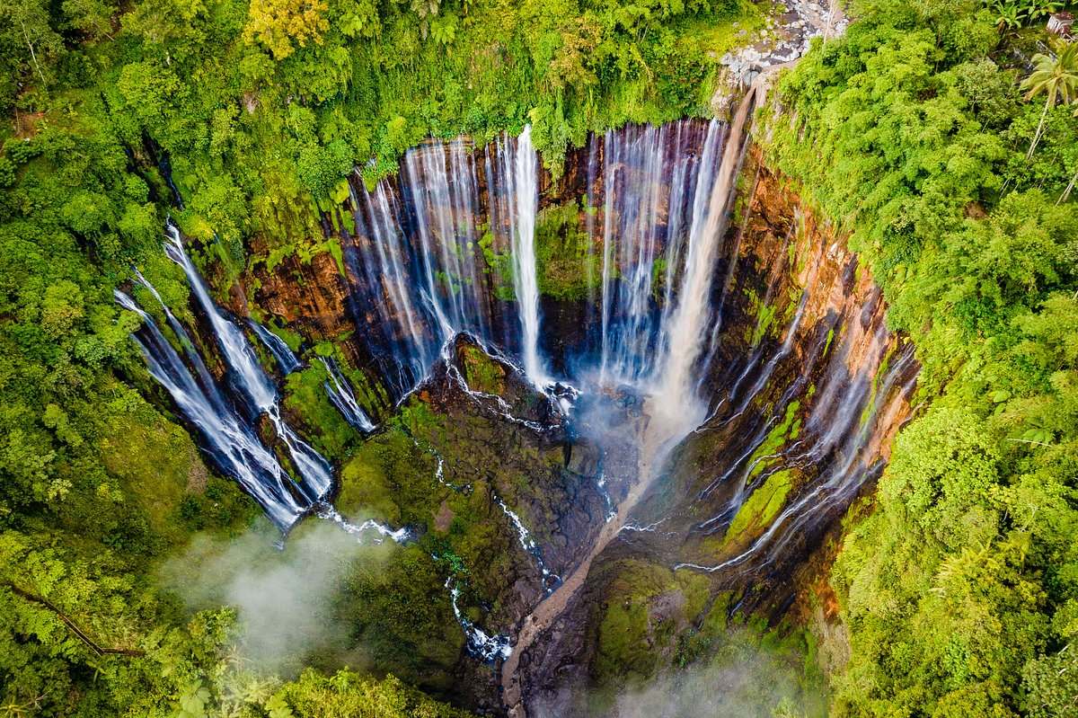 Tumpak-Sewu-Jungle-Waterfall-Descent tumpak-sewu-jungle-waterfall-descent