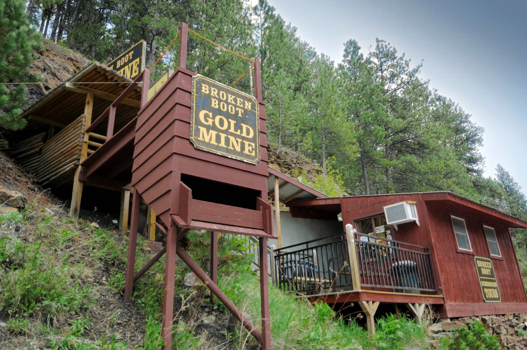 Uncover-Hidden-Treasures-At-Broken-Boot-Gold-Mine uncover-hidden-treasures-at-broken-boot-gold-mine