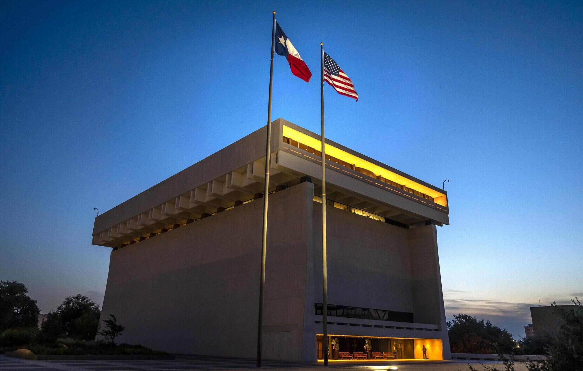 uncover-history-at-austins-lbj-presidential-library