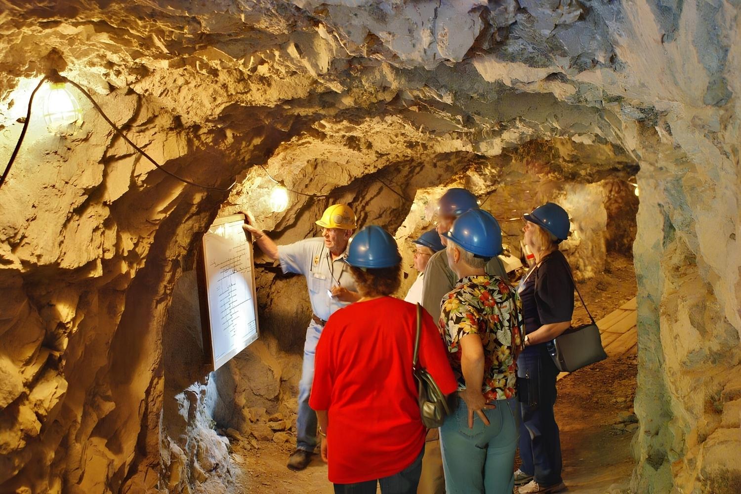 unearth-treasures-at-kelloggs-crystal-gold-mine