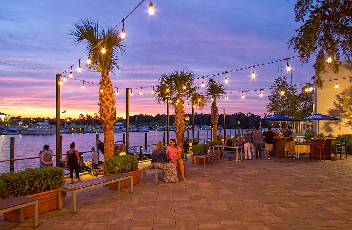 unforgettable-fun-at-myrtle-beachs-barefoot-landing