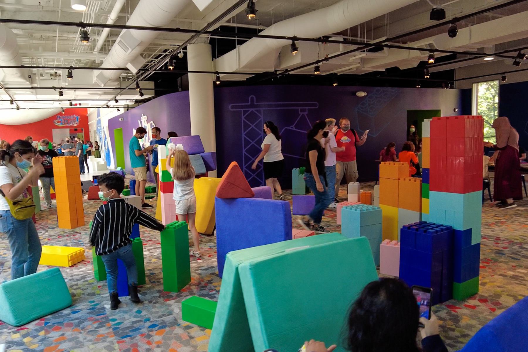 unleash-fun-at-marbles-kids-museums-interactive-exhibits