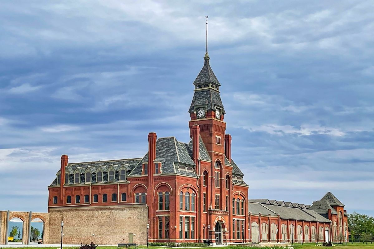 Unveil-The-Charm-Of-Pullman-National-Monument unveil-the-charm-of-pullman-national-monument