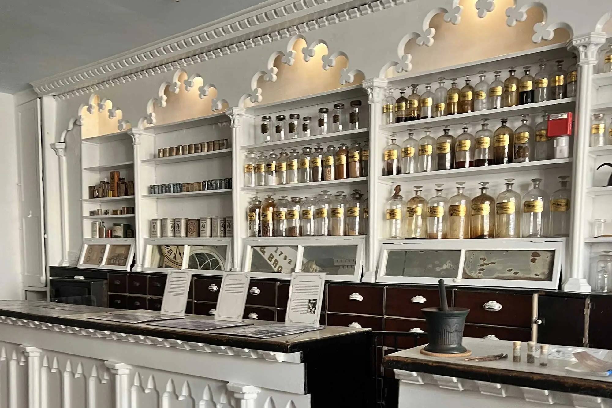 unveil-the-magic-of-alexandrias-historic-apothecary-museum