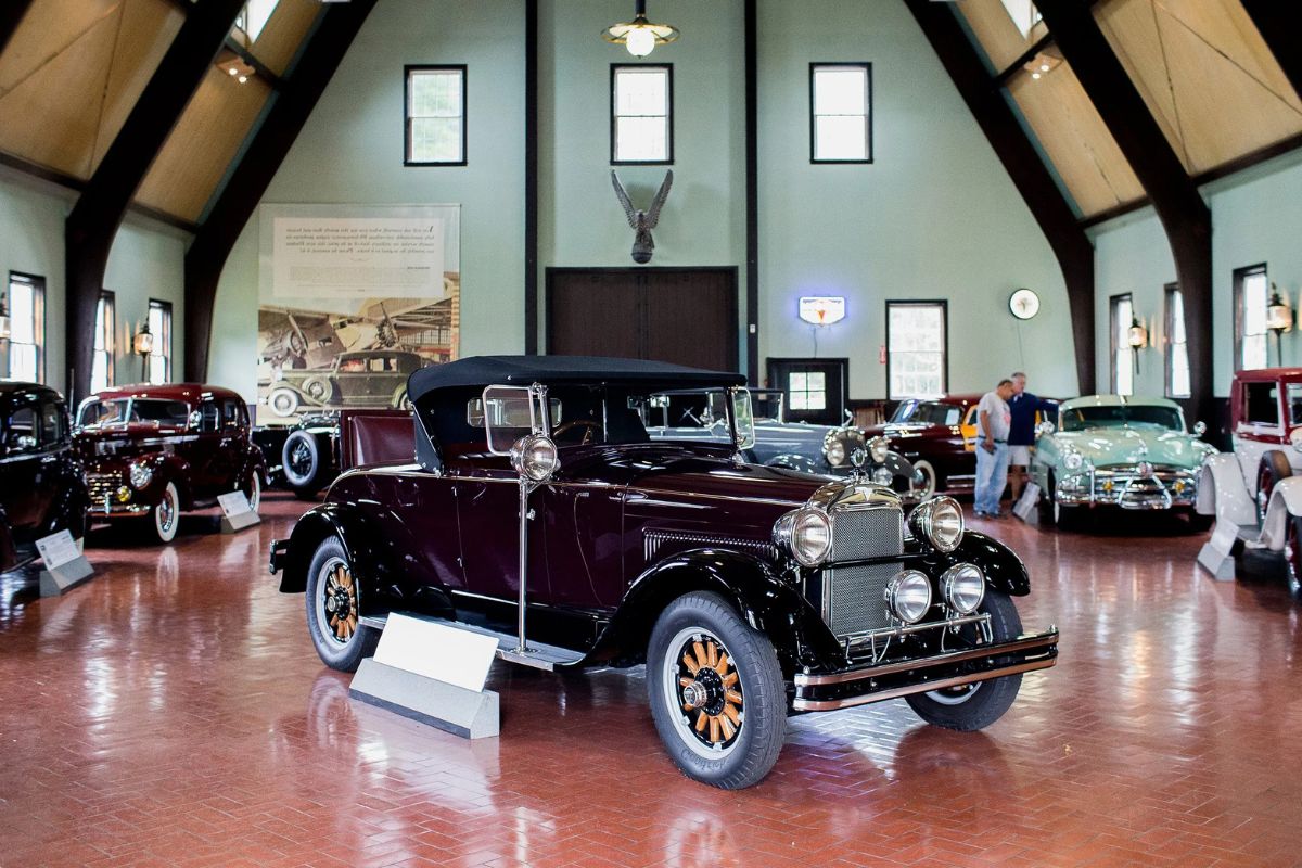 Unveil-The-Magic-Of-Motorcar-Legends unveil-the-magic-of-motorcar-legends